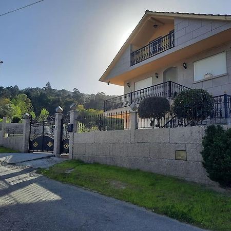 Fogar Dos Petellos, Mondariz. Exteriör bild