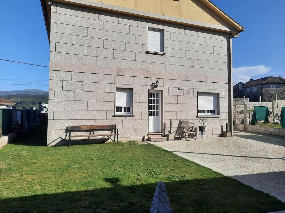 Fogar Dos Petellos, Mondariz. Exteriör bild
